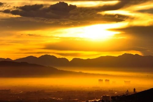 Cape Town Sunrise over the Mountains